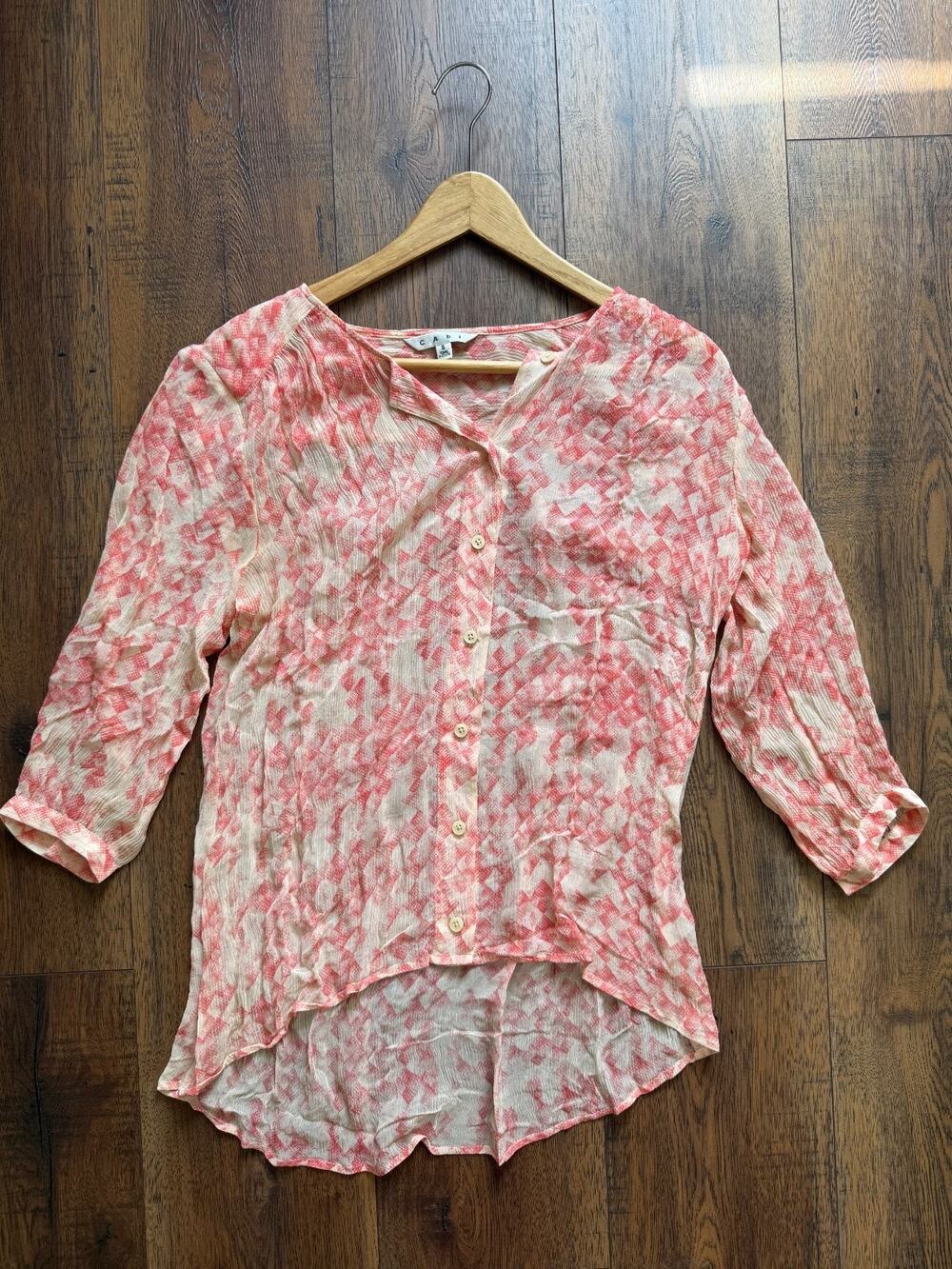 CAbi 100% Silk Coral Abstract Sheer High Low Coastal Resort Wear Top S